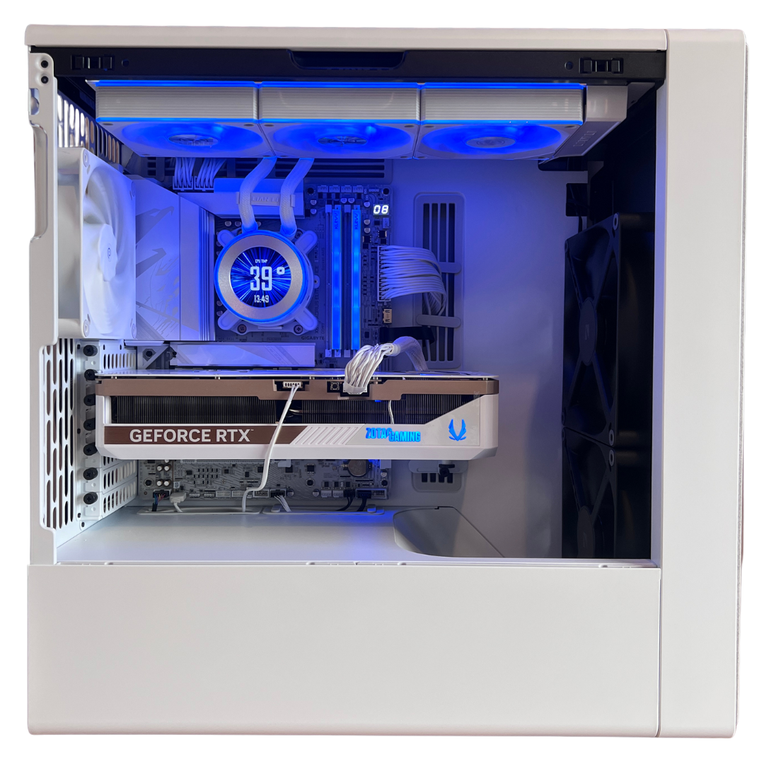 Phantom - RTX 5070 Gaming PC