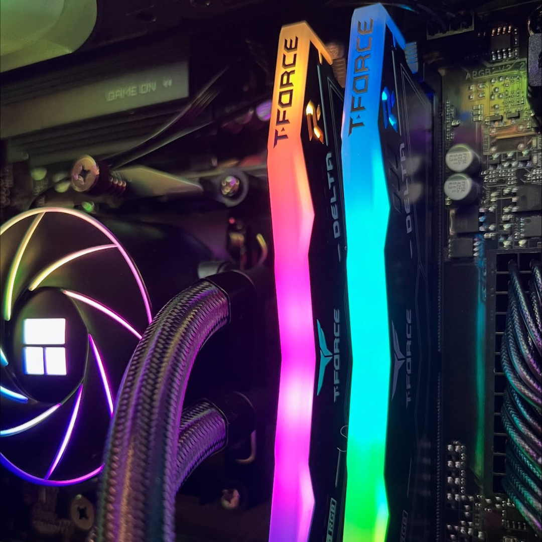 "The Carry": Ryzen 5 7600 - Nvidia RTX 5060 8GB - 240mm AIO - 32GB RAM - 1TB SSD - B650 Wi-Fi - Windows 11 Home