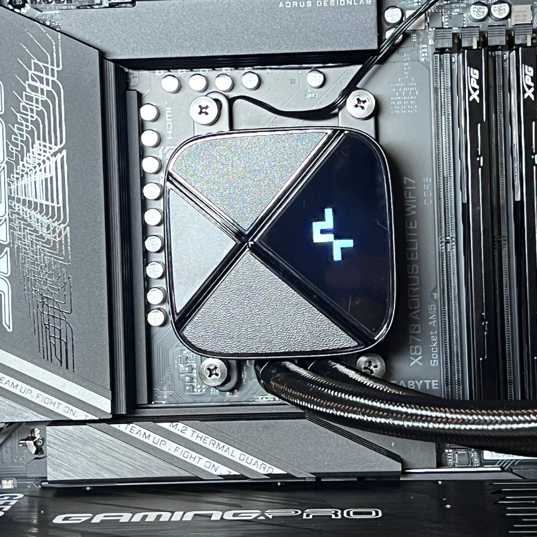 "Valhalla": Ryzen 7 7800X3D - Nvidia RTX 5070 Ti 16GB - 360mm AIO - 32GB RAM - 3TB SSD - X870 Wi-Fi - Windows 11 Home